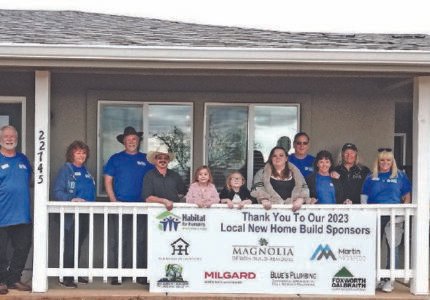 Wickenburg Habitat for Humanity awards home to O’Neill family