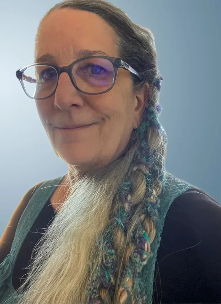 ClairePerkinsHeadshot About Page